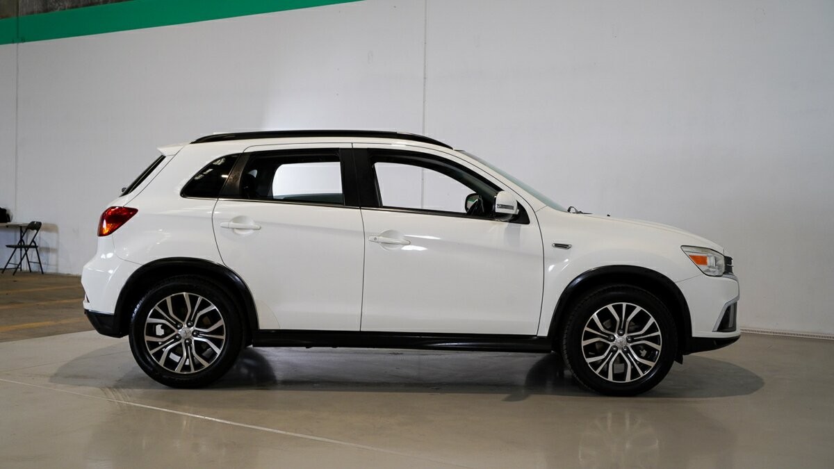 Mitsubishi Asx image 3