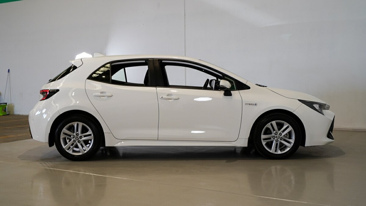 Toyota Corolla image 3