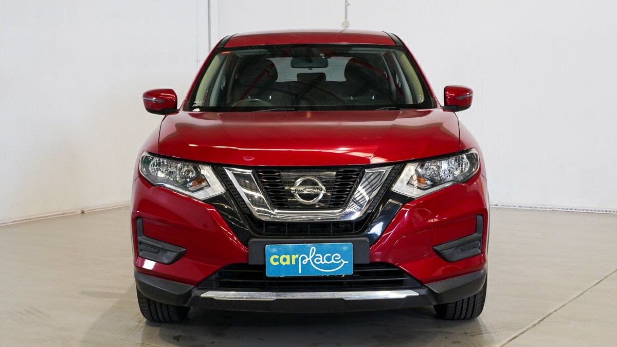 Nissan X-trail image 2