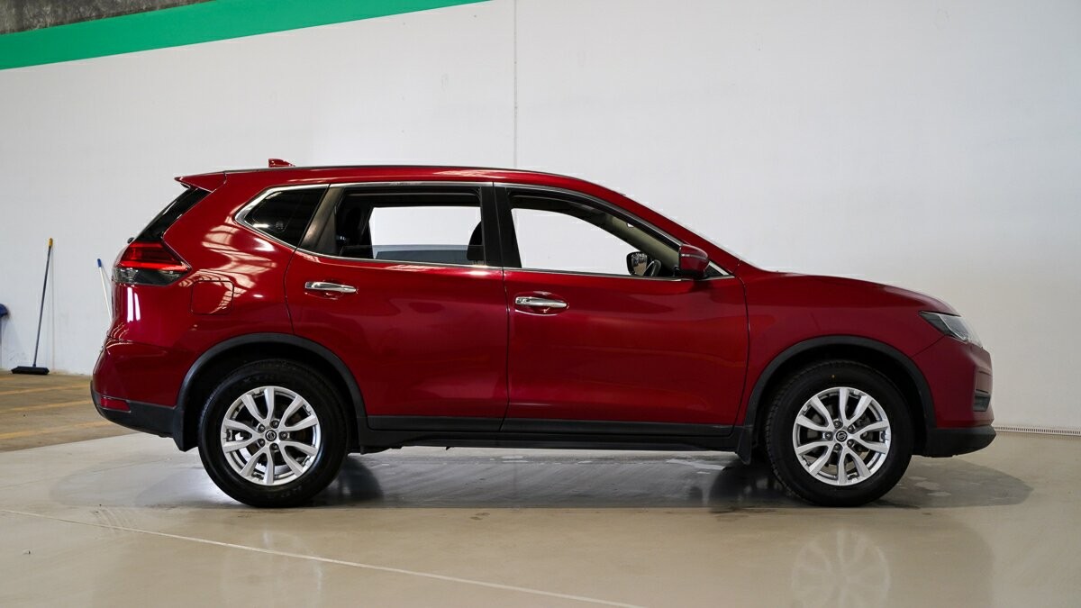 Nissan X-trail image 3