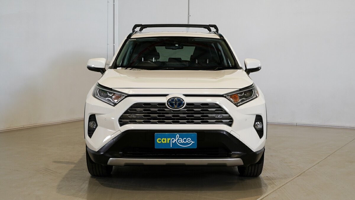 Toyota Rav4 image 2