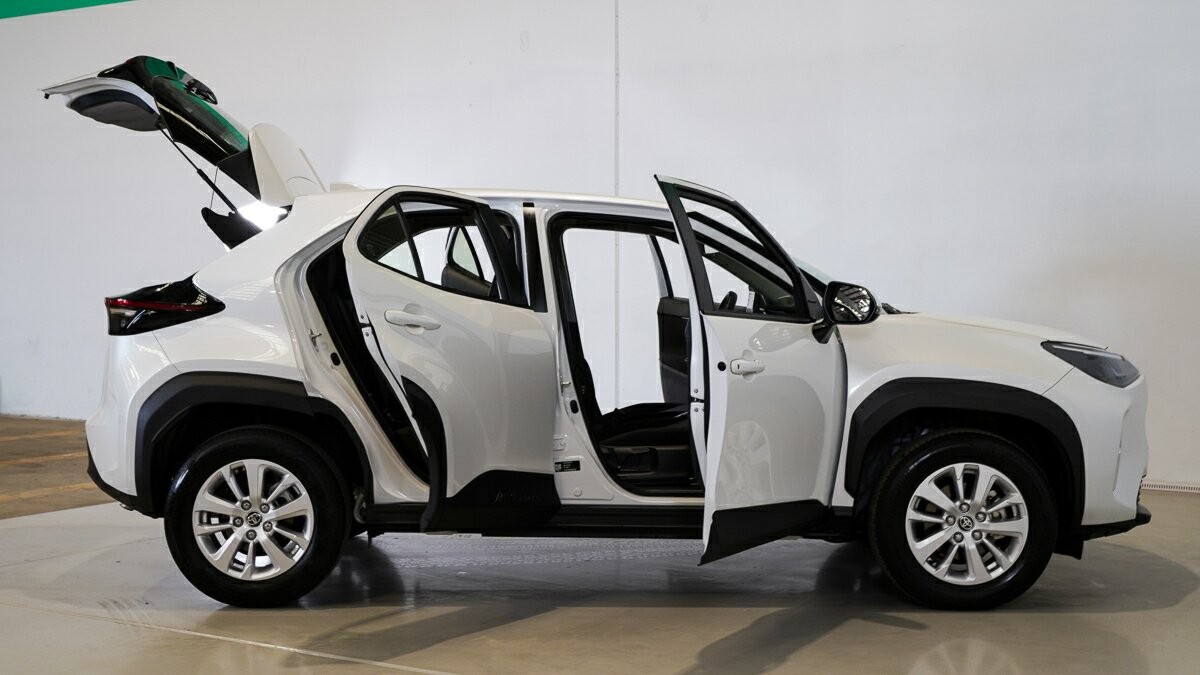 Toyota Yaris Cross image 4