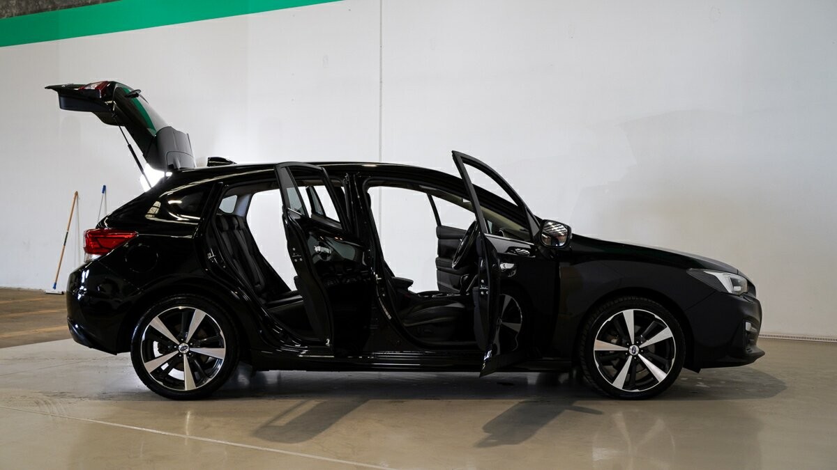 Subaru Impreza image 4
