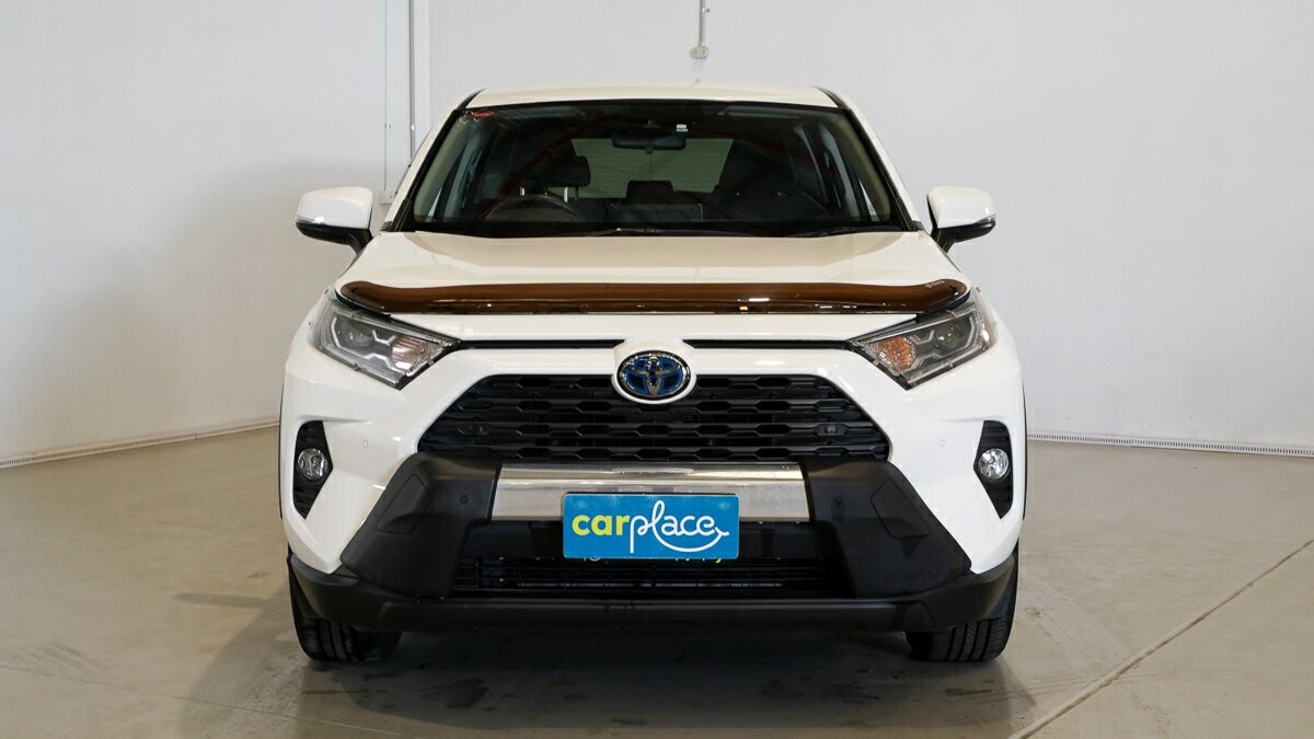 Toyota Rav4 image 2
