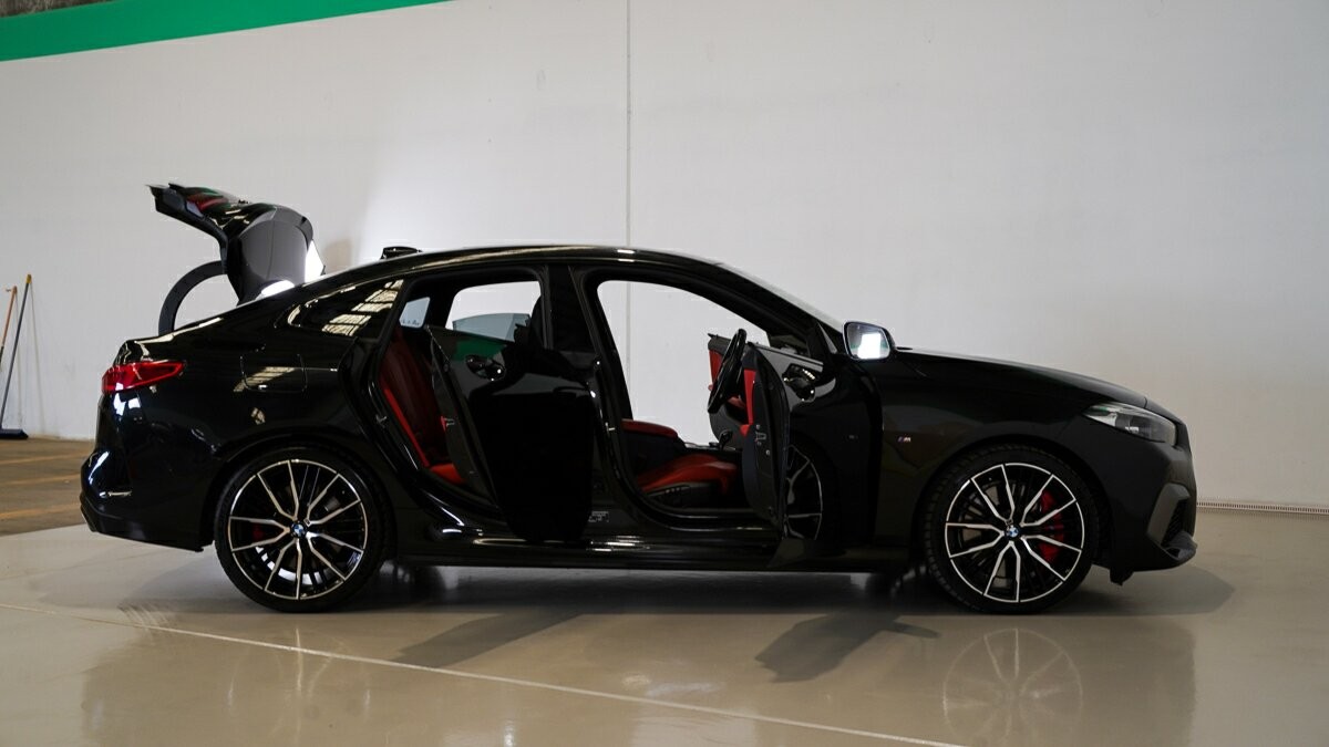 BMW 2 Series image 4