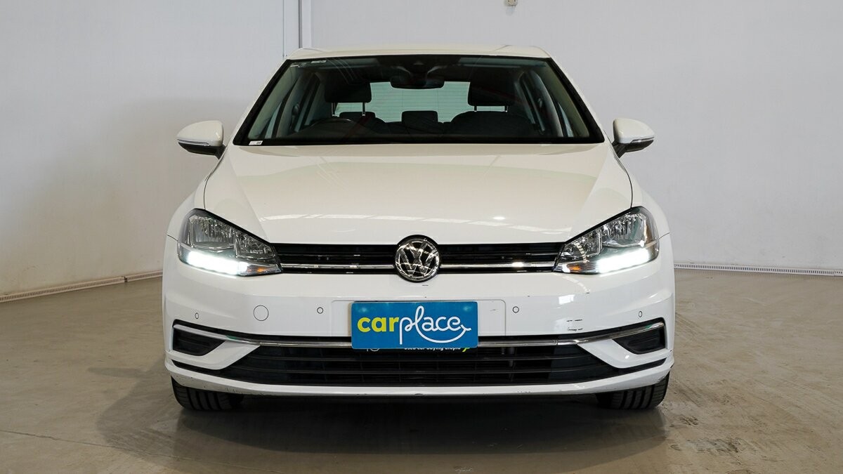 Volkswagen Golf image 2