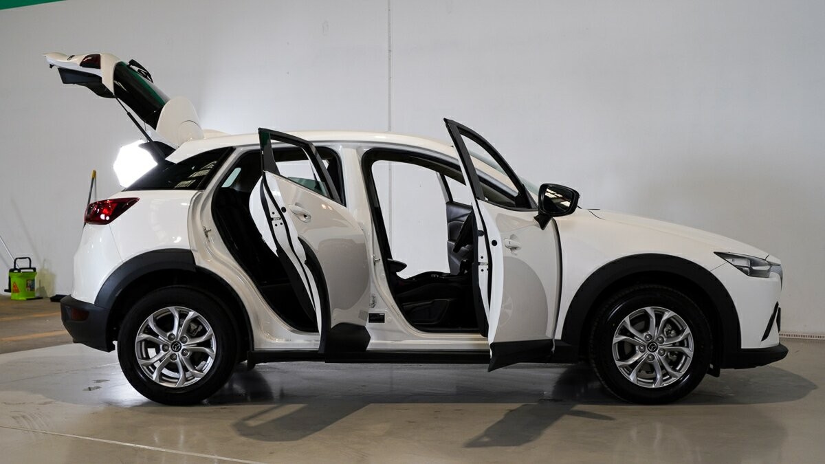 Mazda Cx-3 image 4