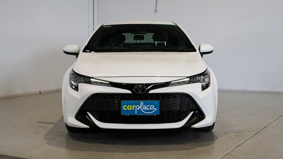 Toyota Corolla image 2