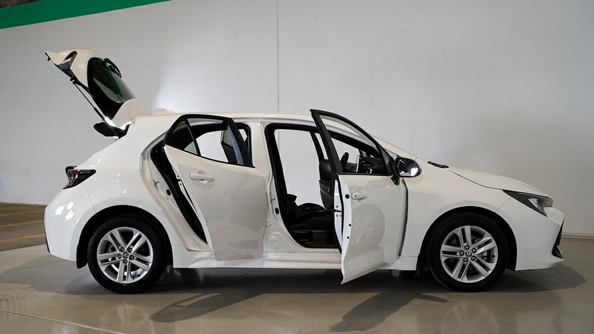 Toyota Corolla image 4
