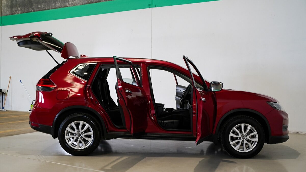 Nissan X-trail image 4