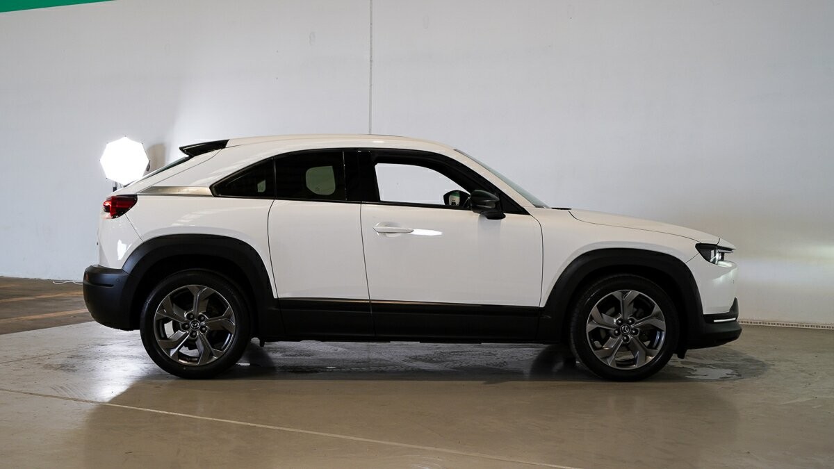 Mazda Mx-30 image 3