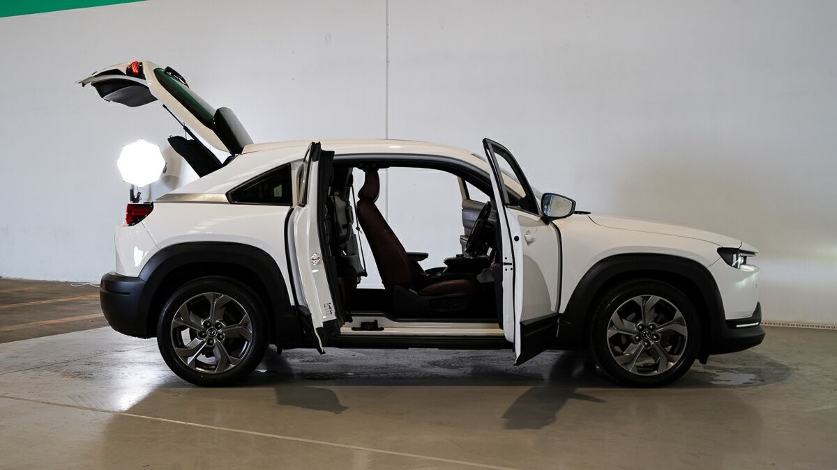 Mazda Mx-30 image 4