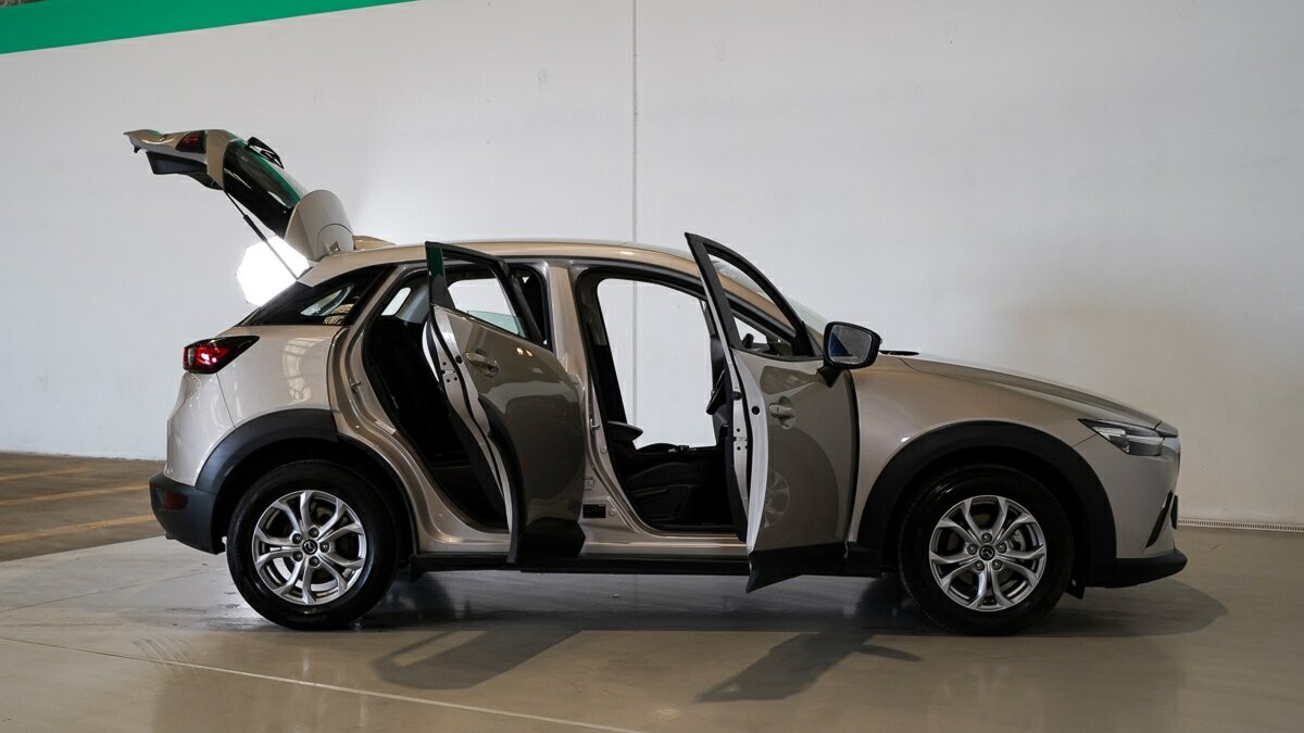 Mazda Cx-3 image 4
