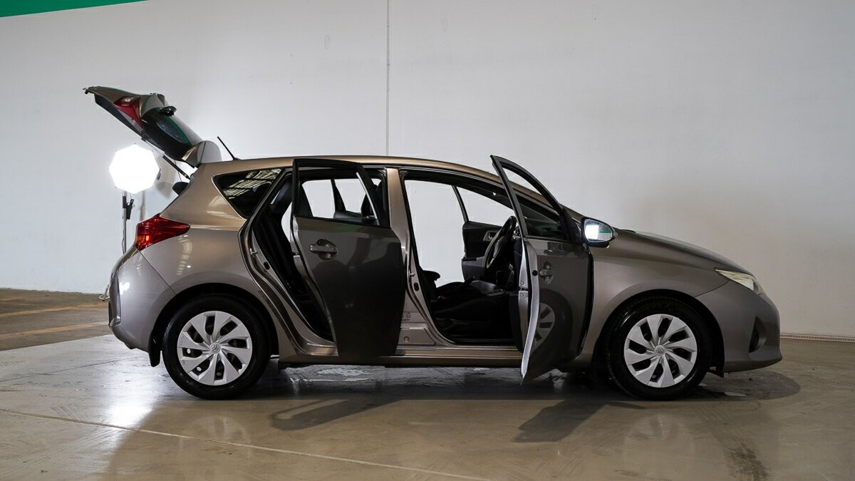 Toyota Corolla image 4