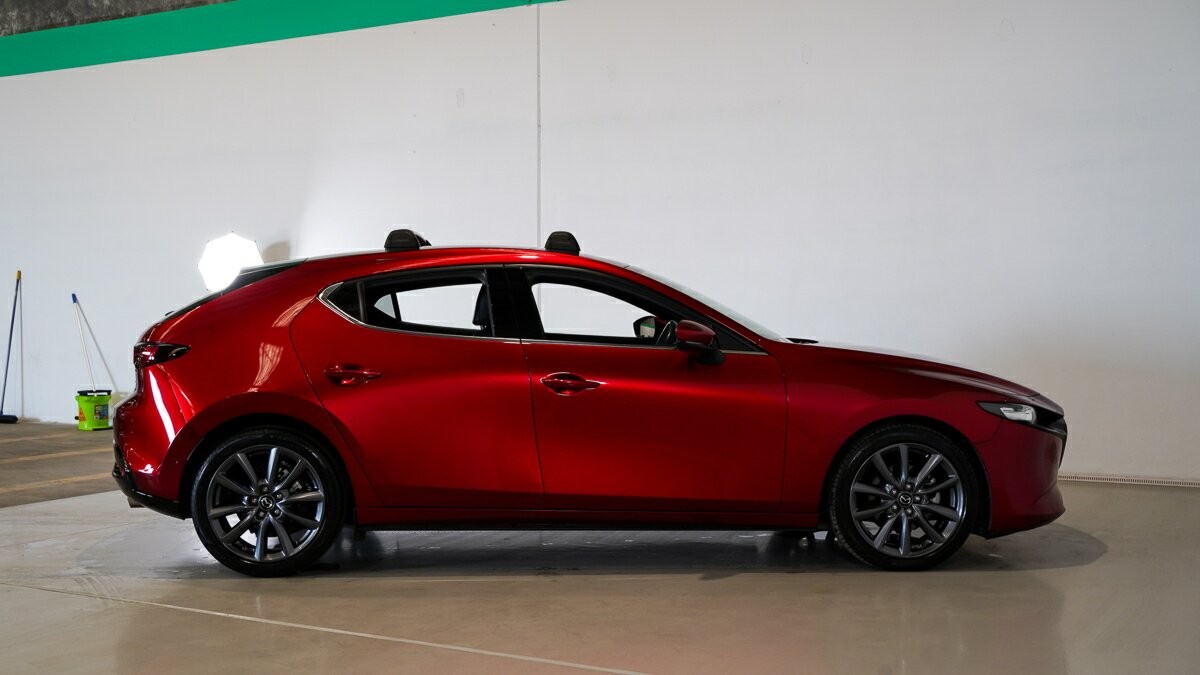 Mazda 3 image 3