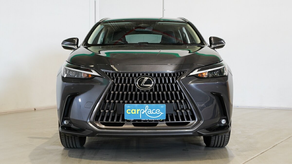Lexus Nx image 2