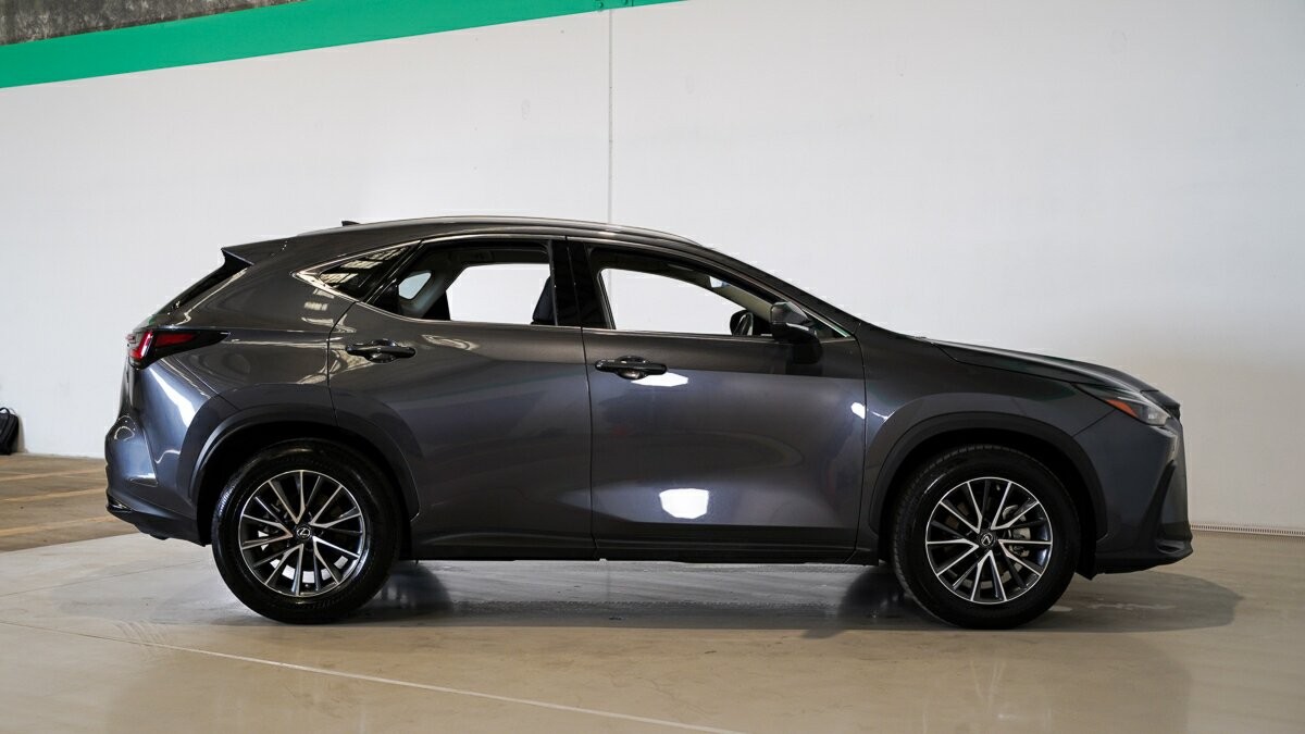 Lexus Nx image 3