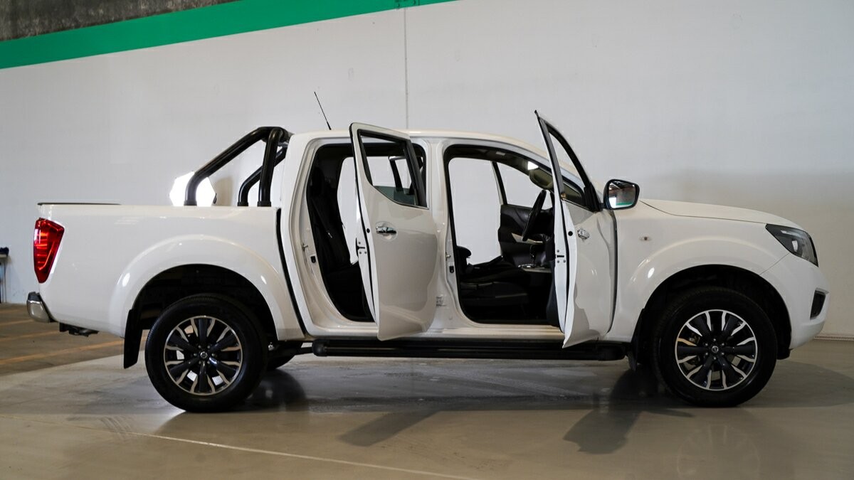 Nissan Navara image 4