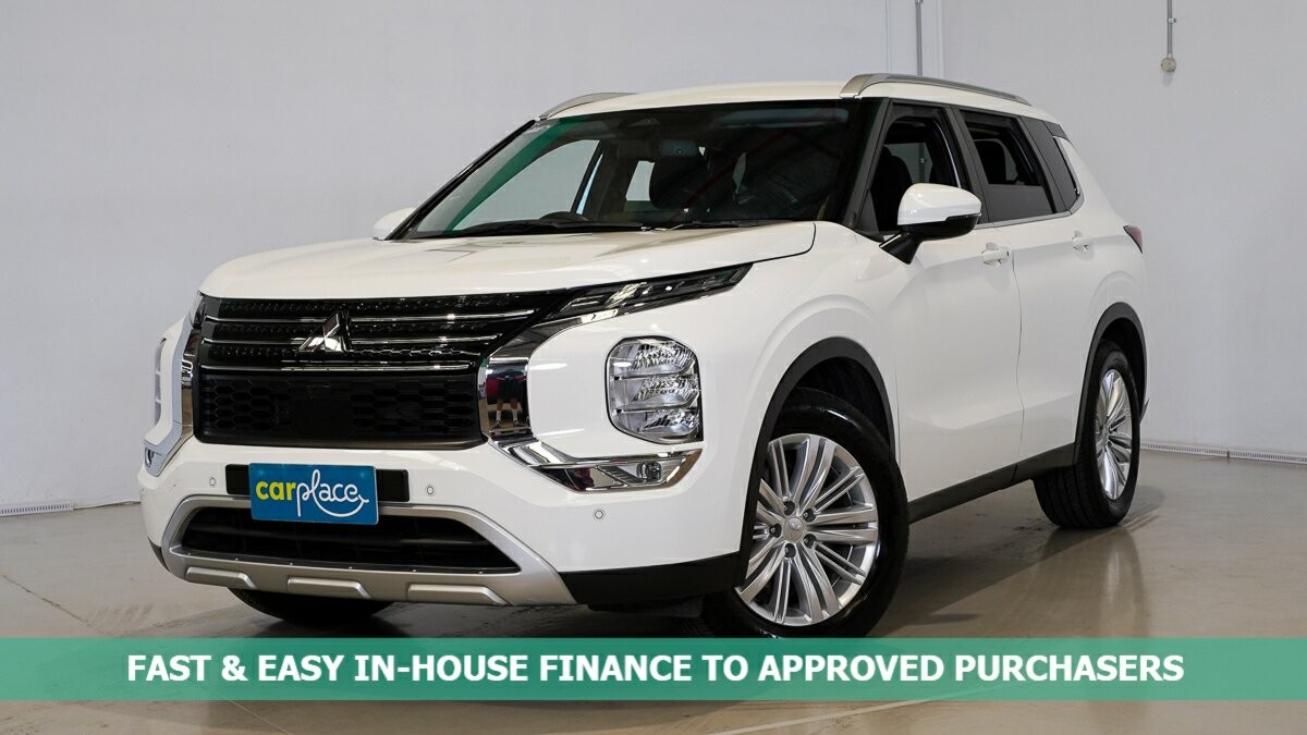 Mitsubishi Outlander image 1