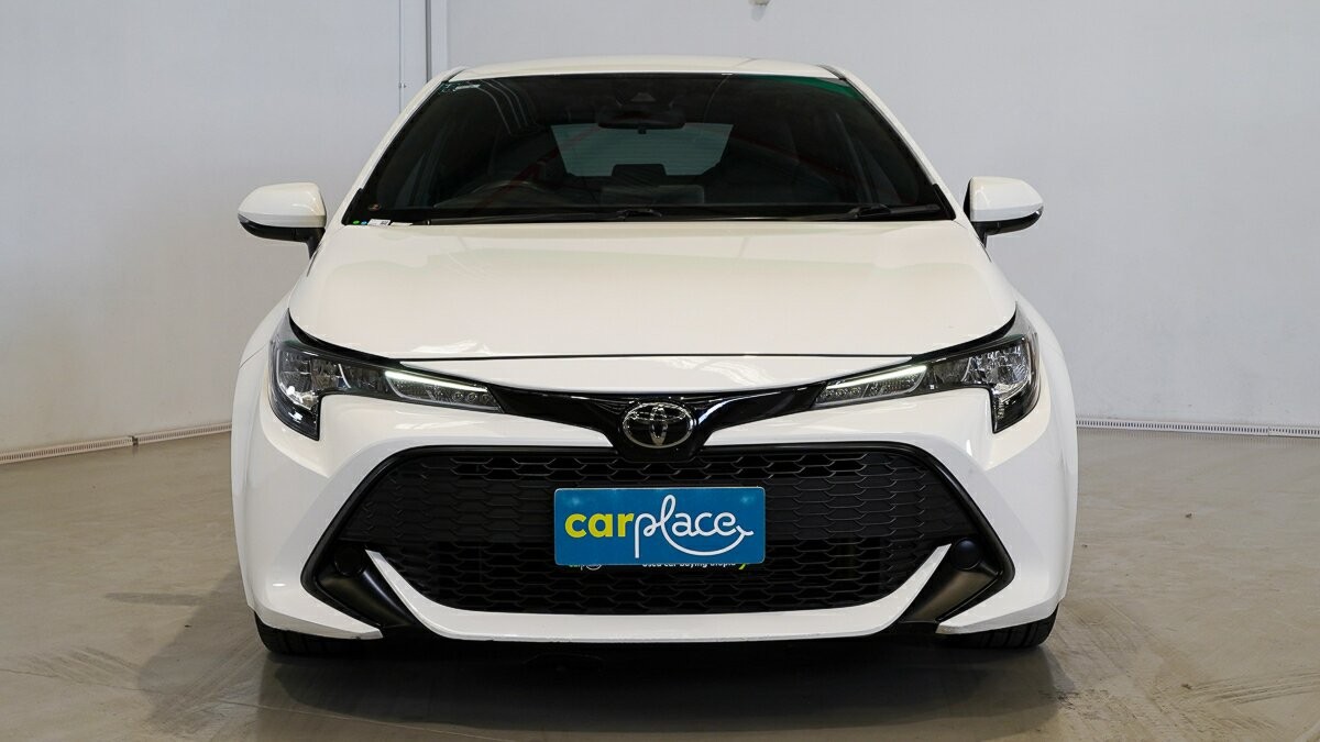 Toyota Corolla image 2