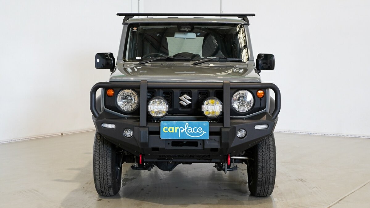 Suzuki Jimny image 2