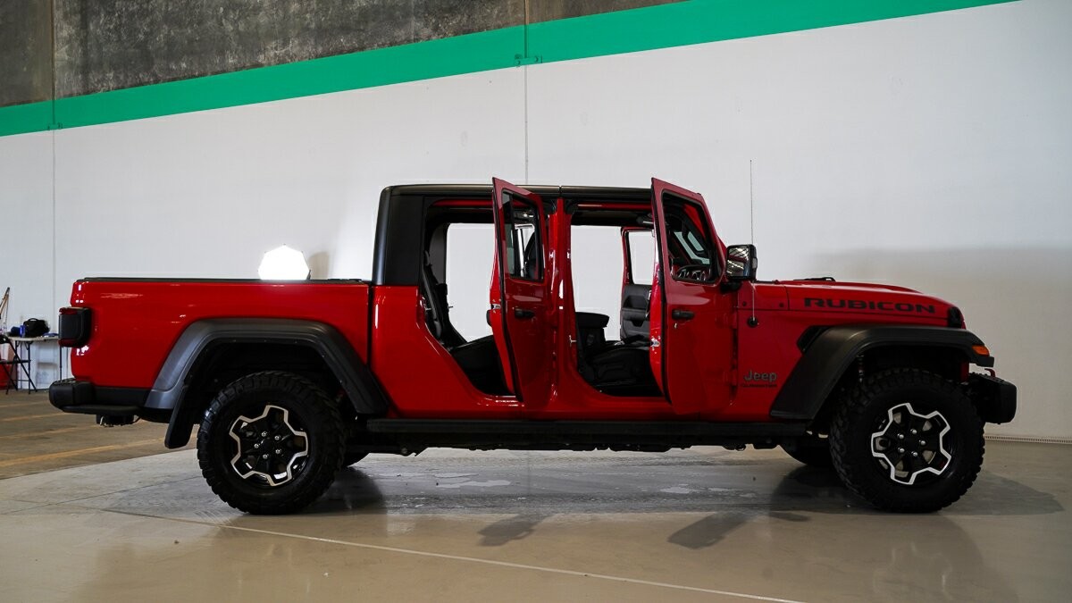 Jeep Gladiator image 4
