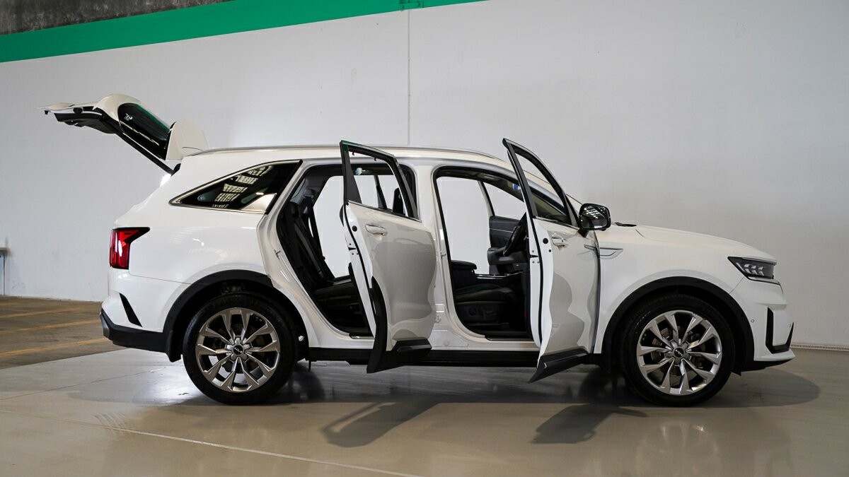 Kia Sorento image 4