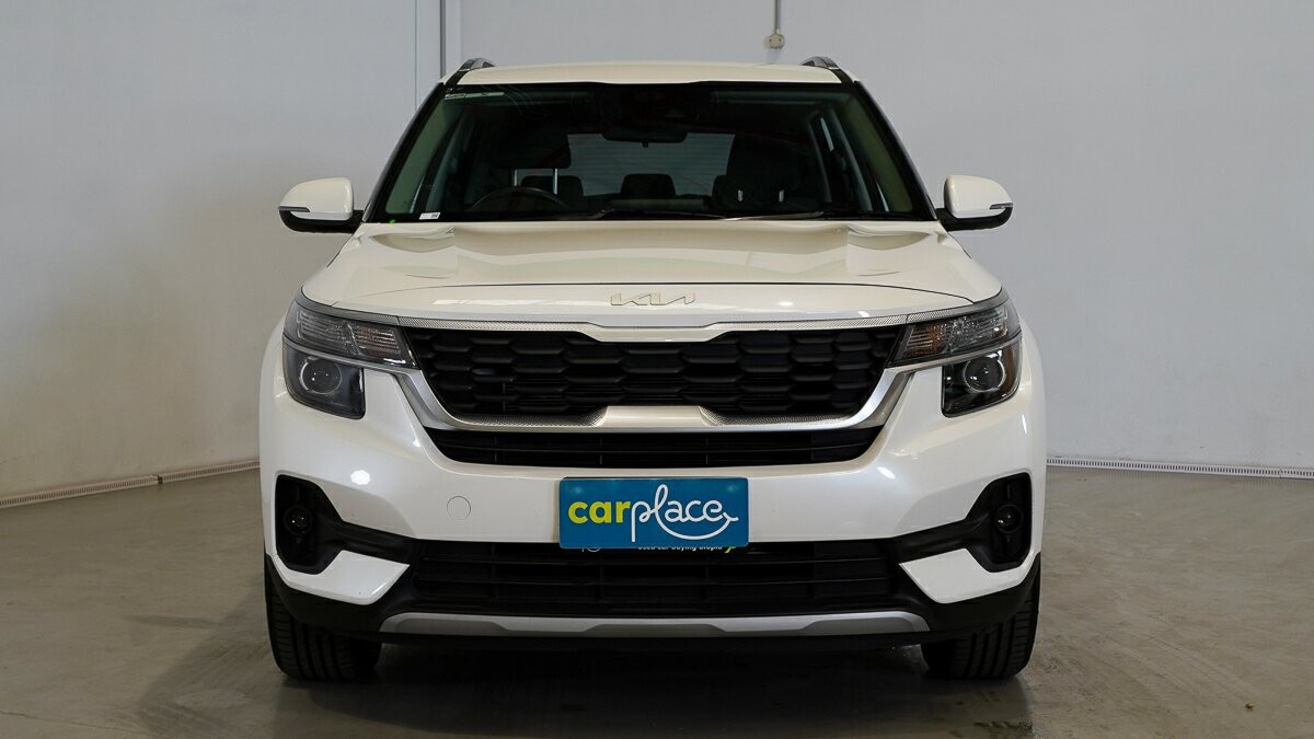 Kia Seltos image 2