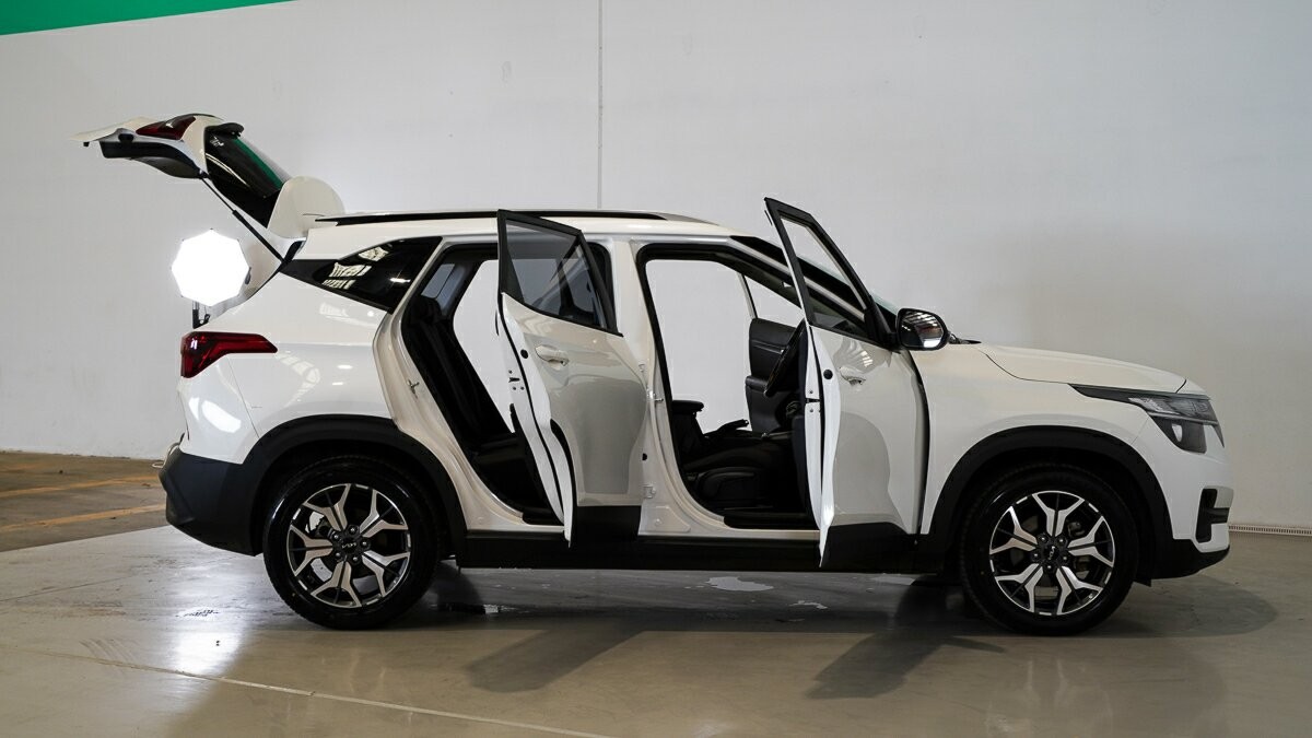 Kia Seltos image 4