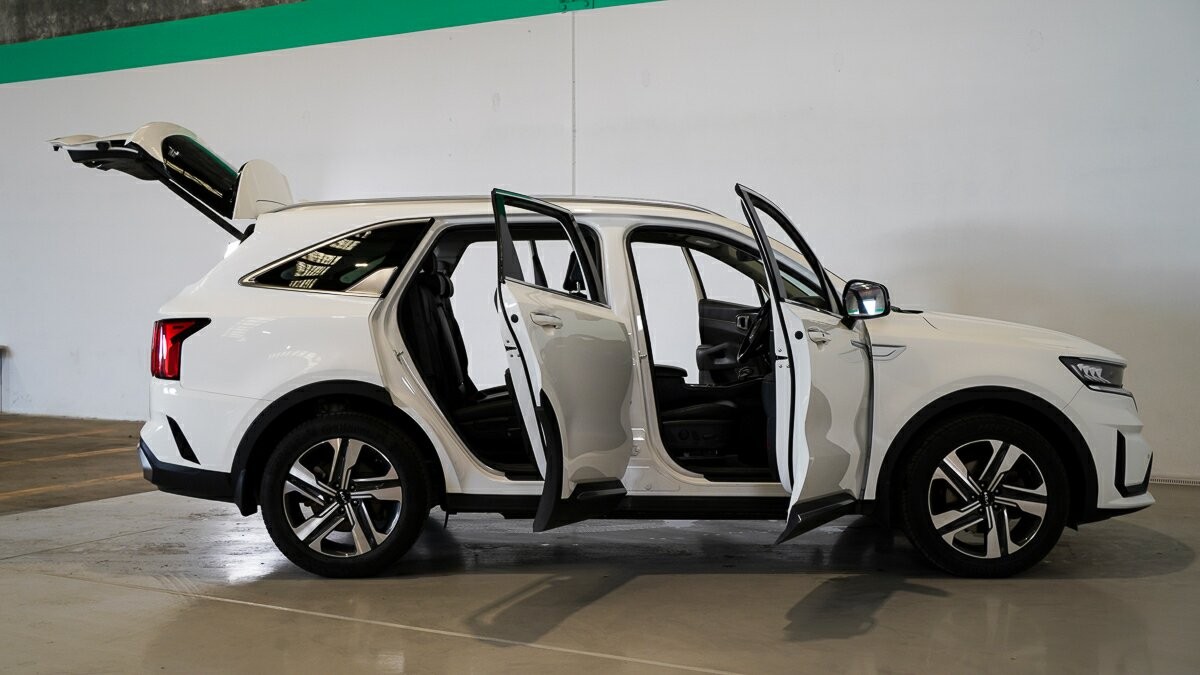 Kia Sorento image 4