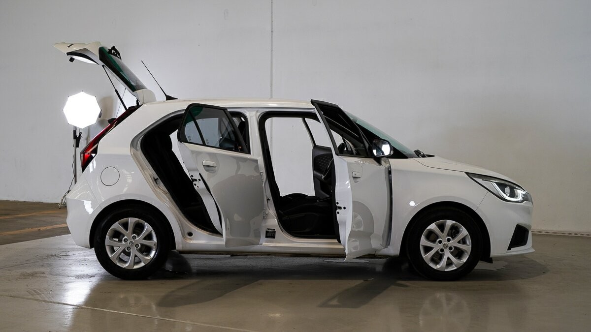 MG Mg3 image 4