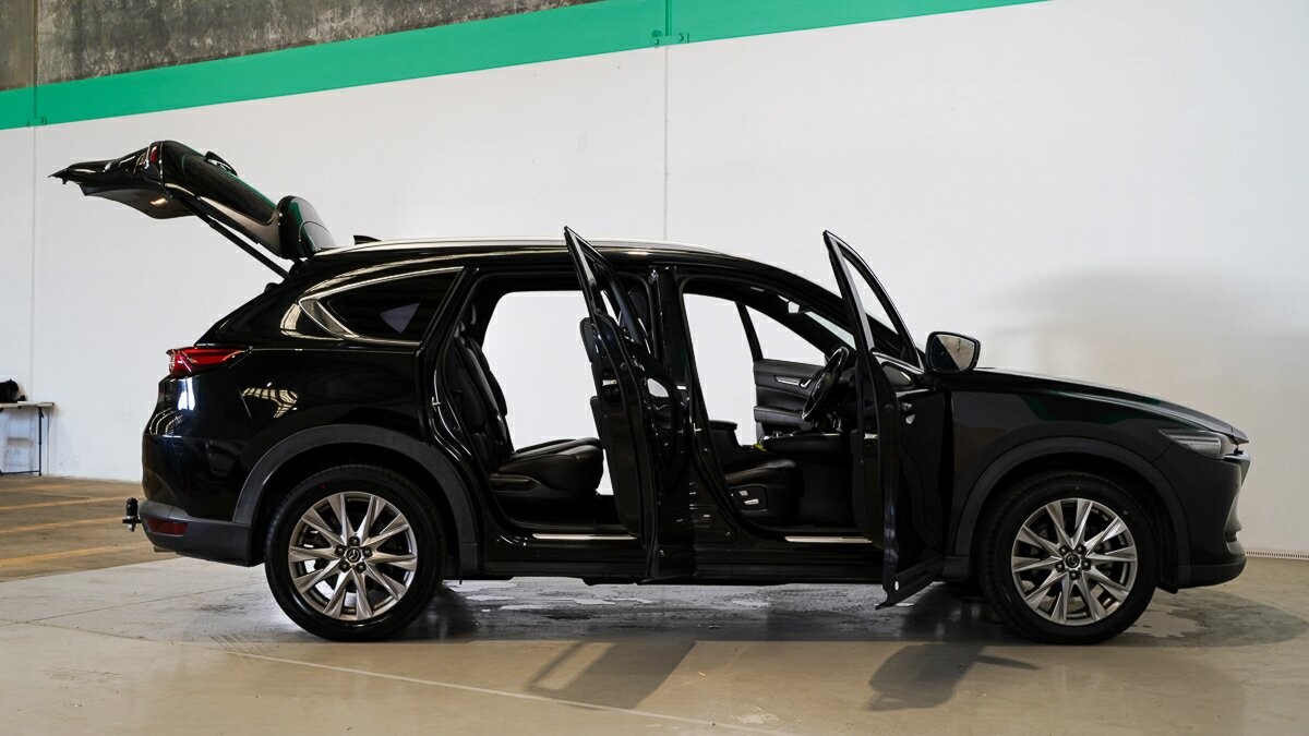 Mazda Cx-8 image 4