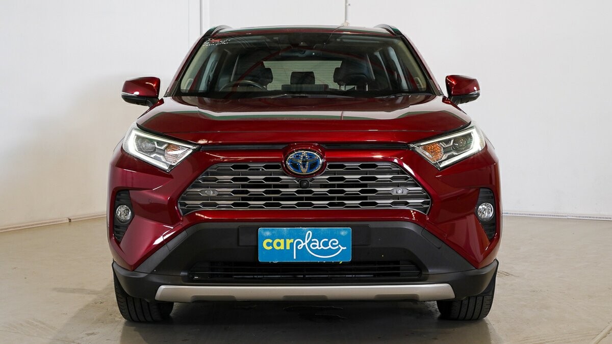 Toyota Rav4 image 2