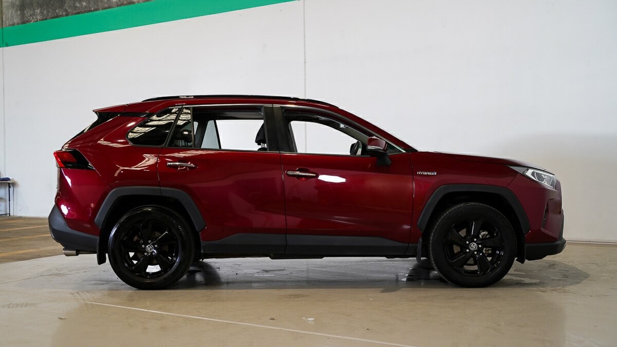 Toyota Rav4 image 3