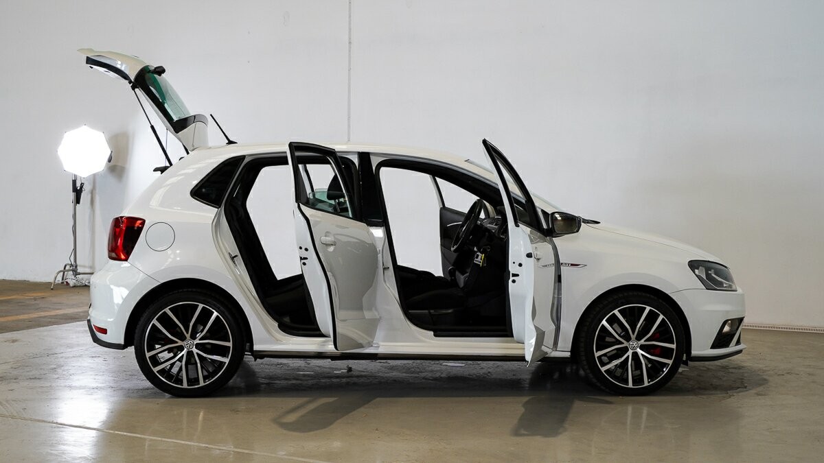 Volkswagen Polo image 4