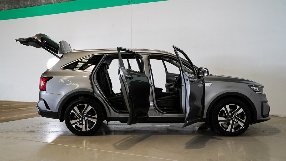 Kia Sorento image 4