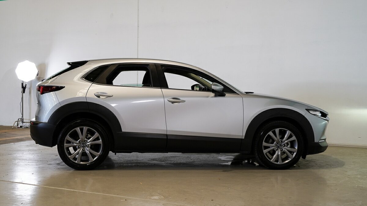 Mazda Cx-30 image 3