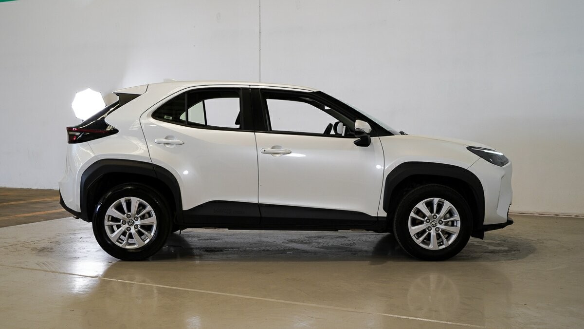 Toyota Yaris Cross image 3