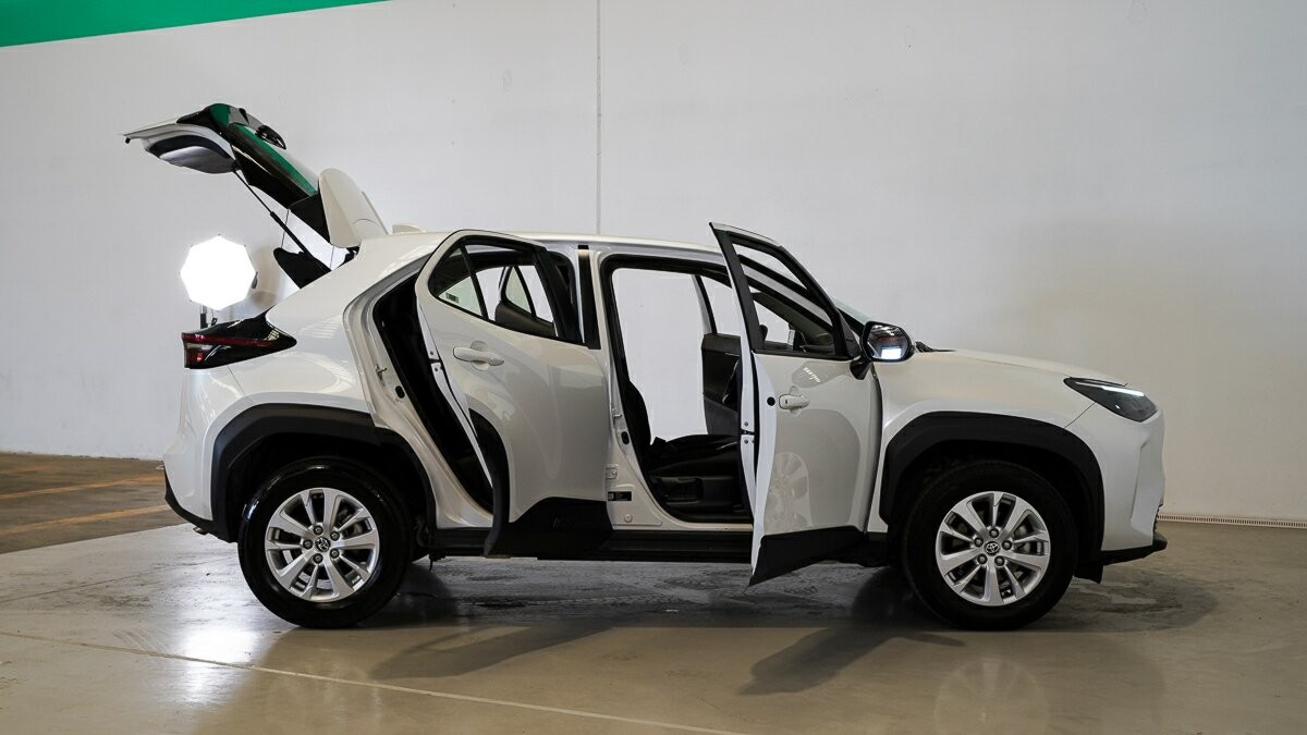 Toyota Yaris Cross image 4