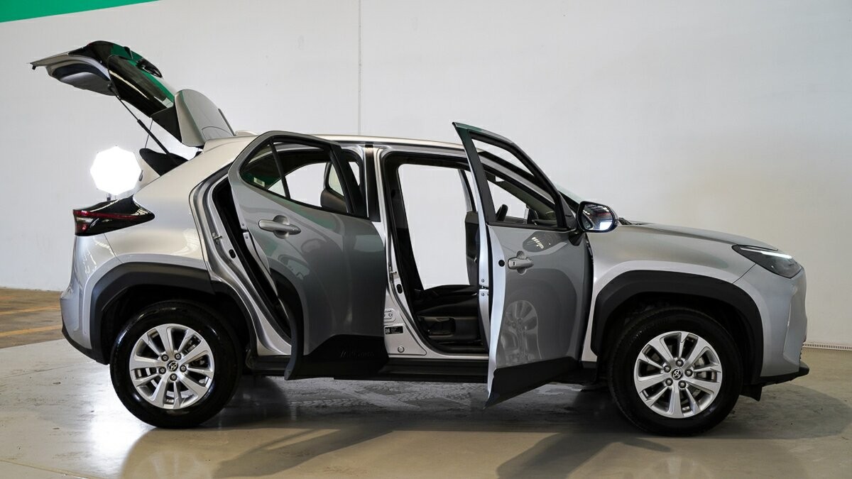 Toyota Yaris Cross image 4