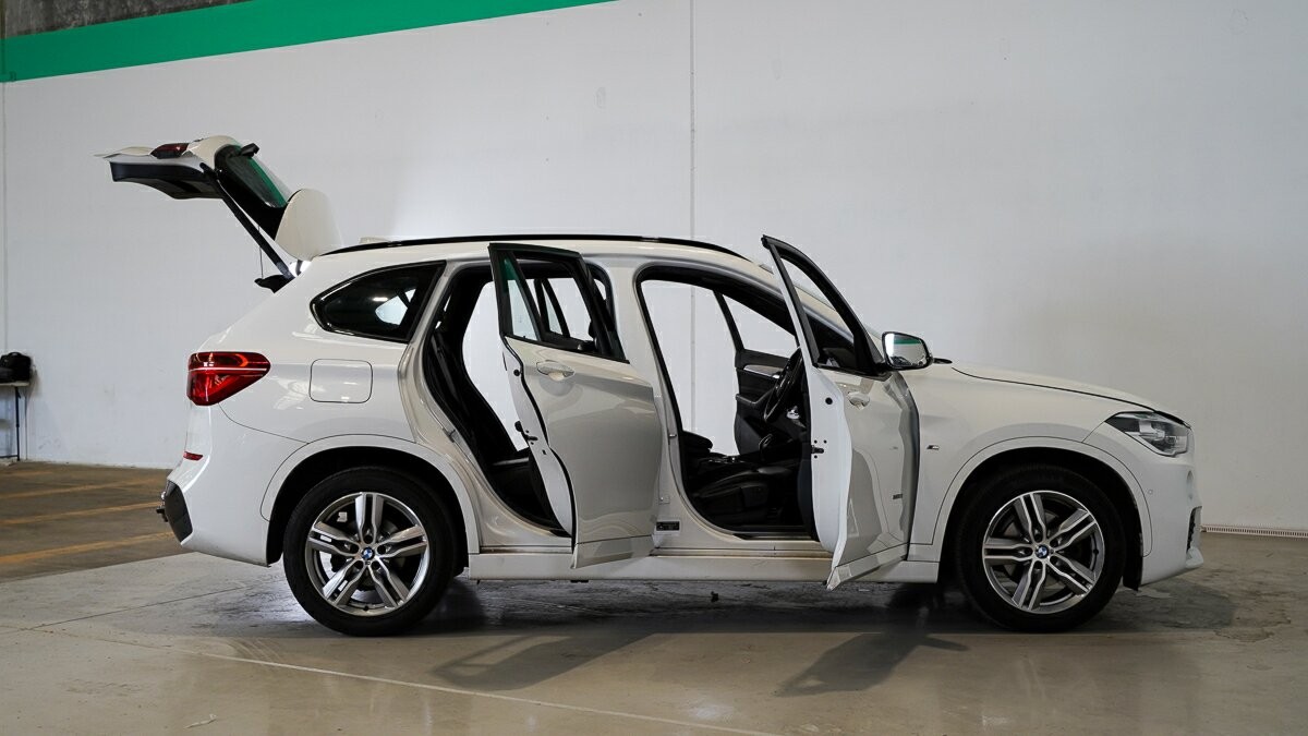 BMW X1 image 4