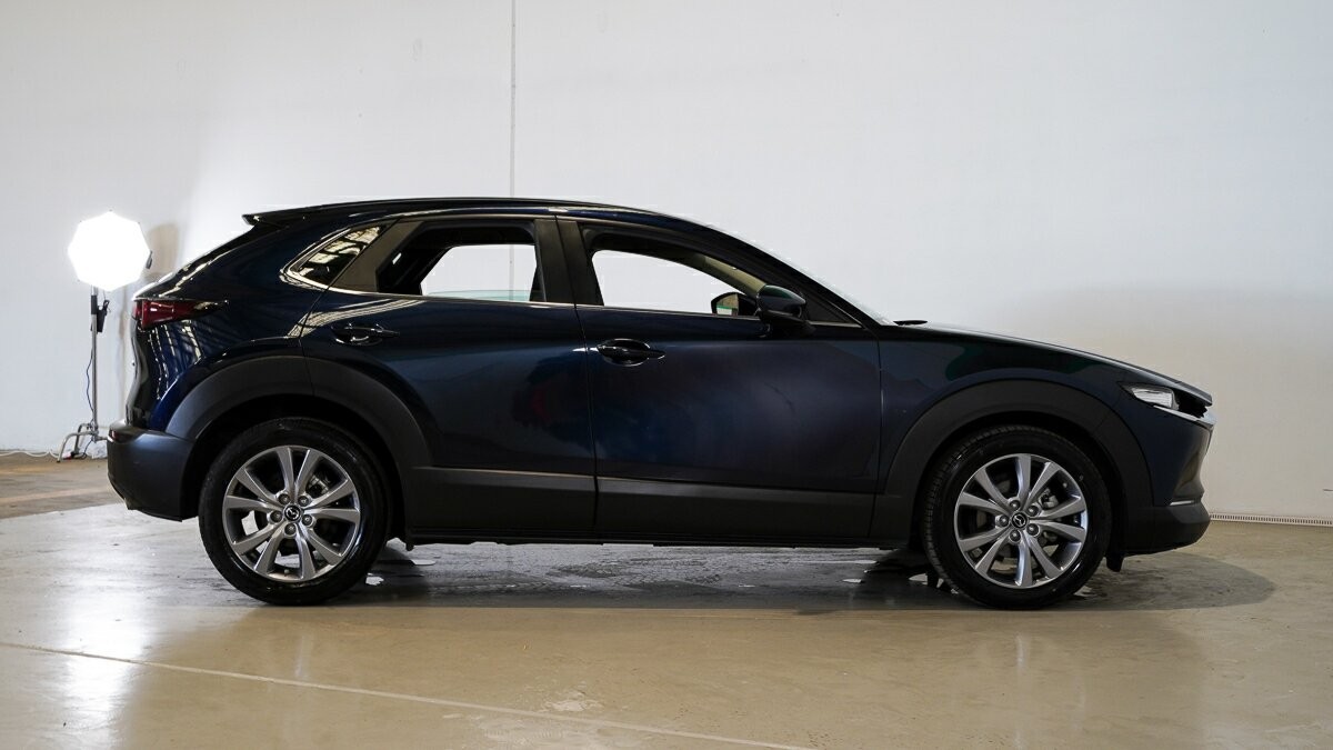 Mazda Cx-30 image 3