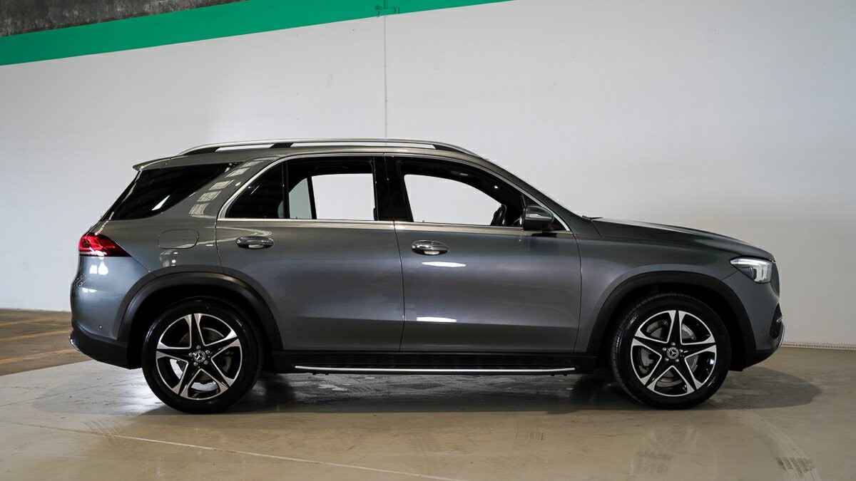 Mercedes Benz Gle-class image 3
