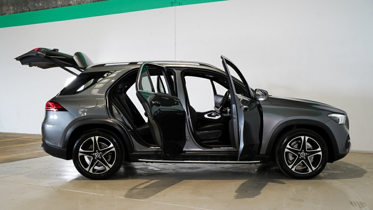 Mercedes Benz Gle-class image 4