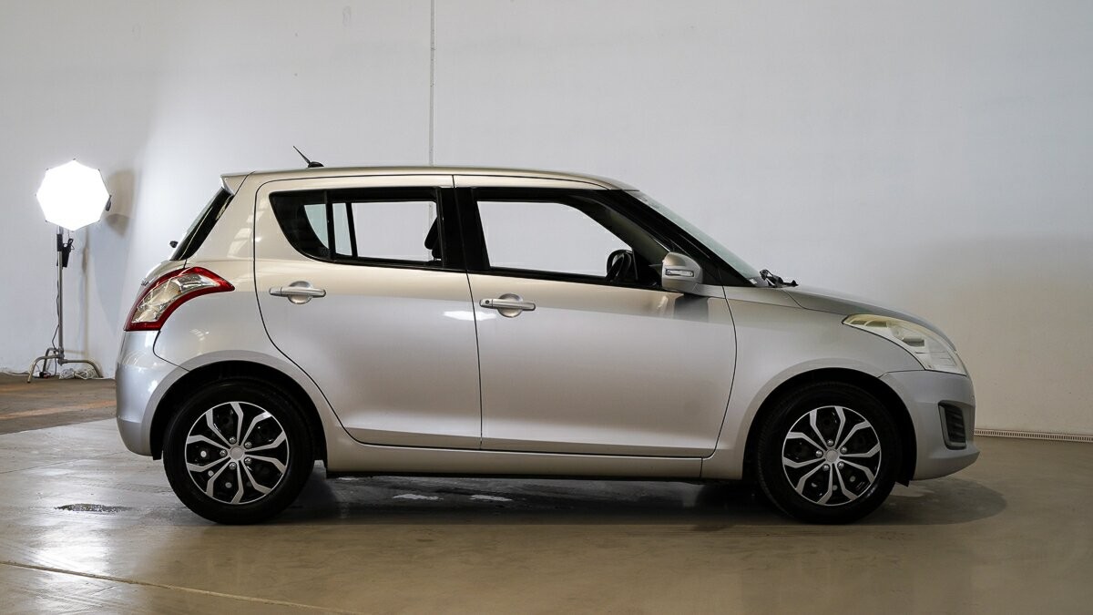 Suzuki Swift image 3