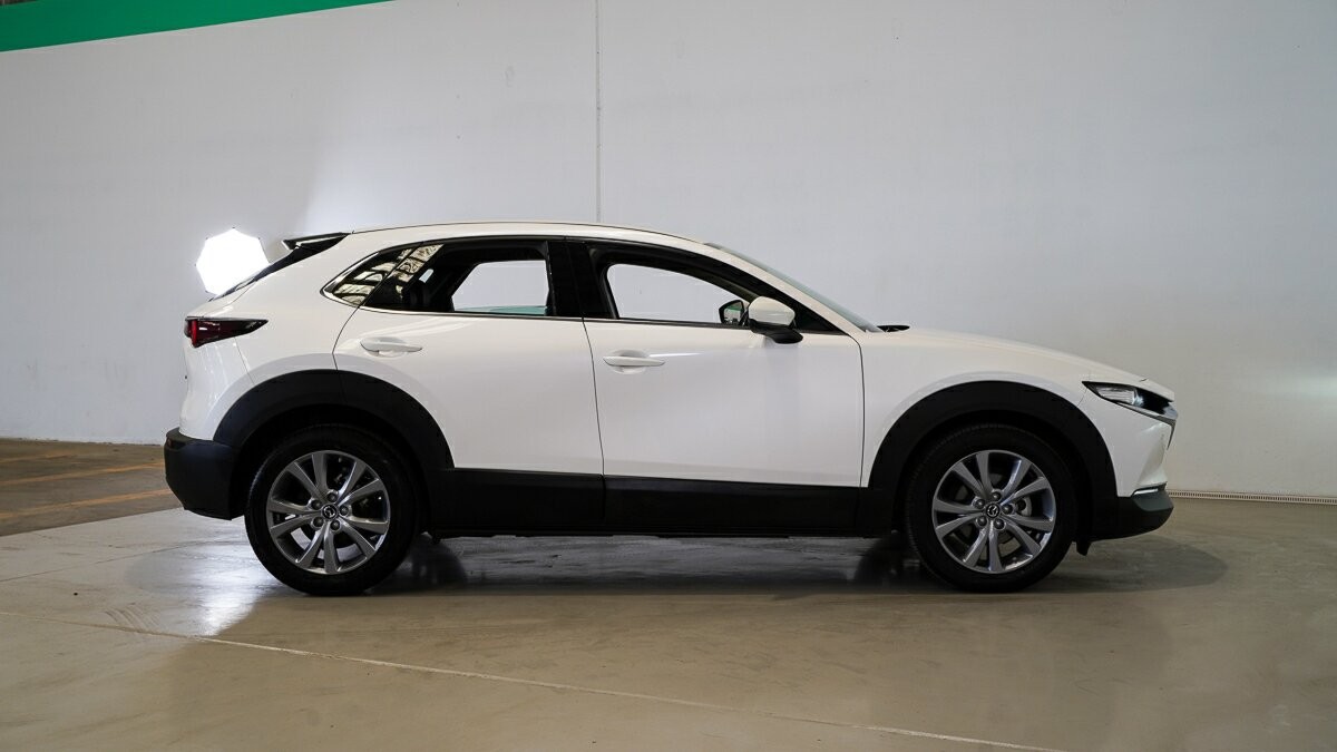 Mazda Cx-30 image 3
