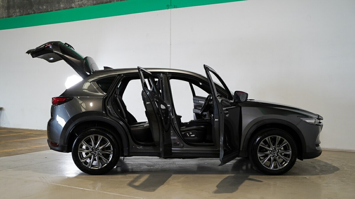 Mazda Cx-5 image 4