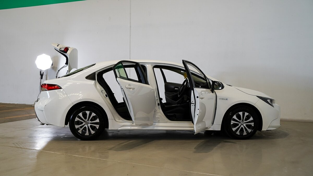 Toyota Corolla image 4