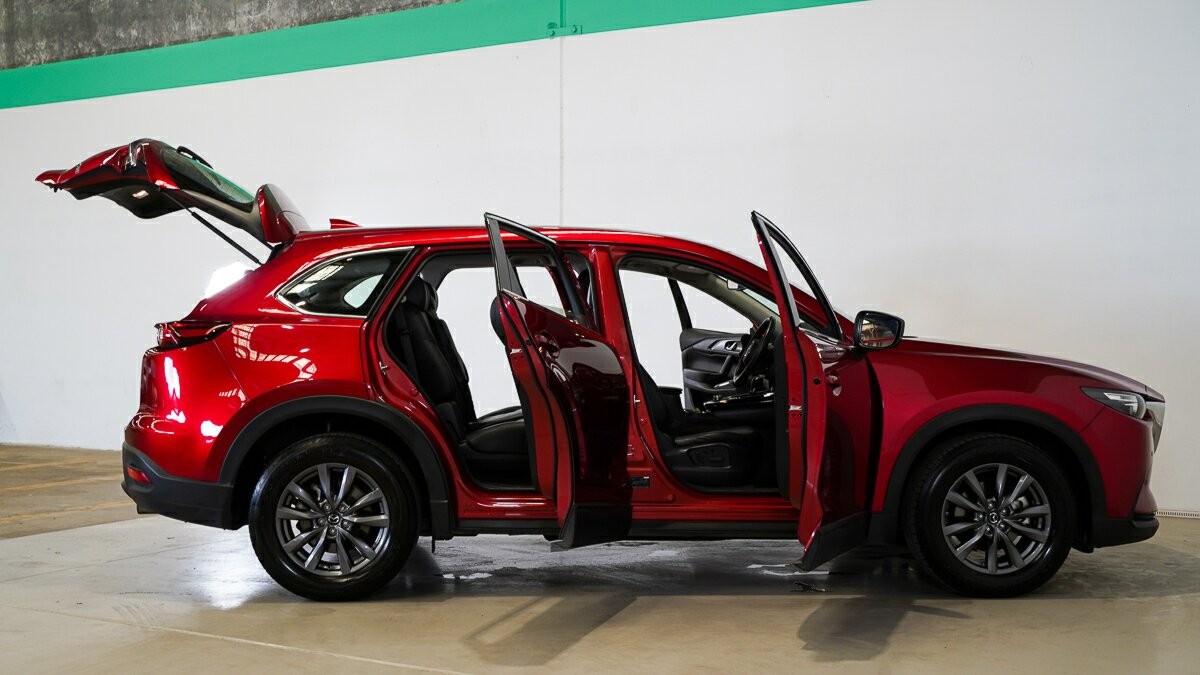 Mazda Cx-9 image 4