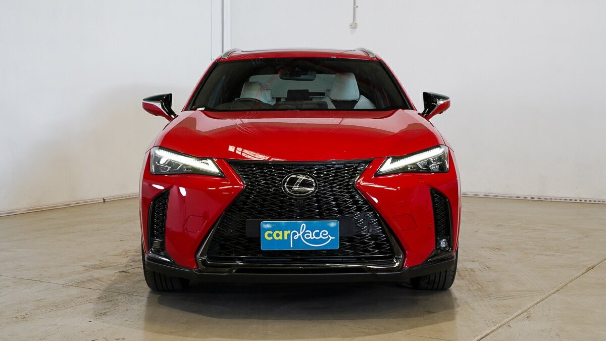 Lexus Ux image 2